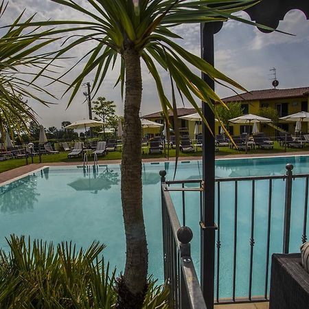 Residence Karina Moniga del Garda Ngoại thất bức ảnh