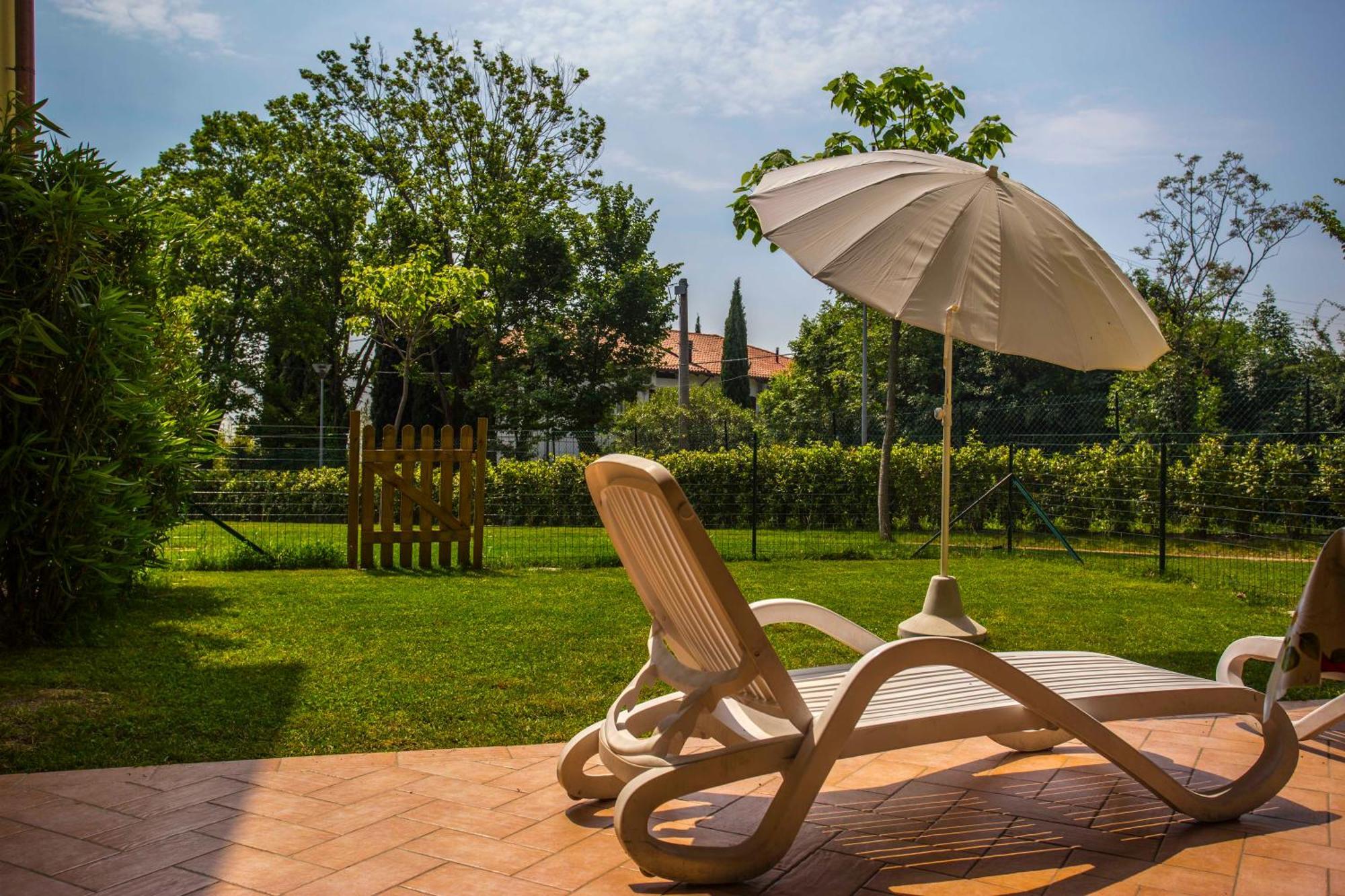 Residence Karina Moniga del Garda Ngoại thất bức ảnh