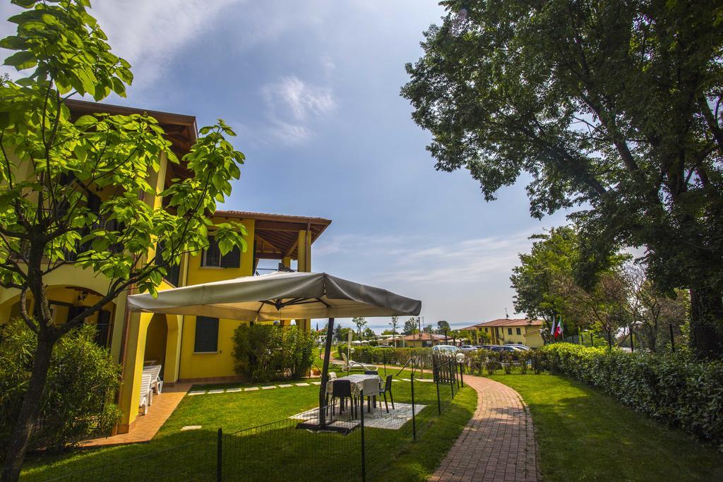 Residence Karina Moniga del Garda Ngoại thất bức ảnh