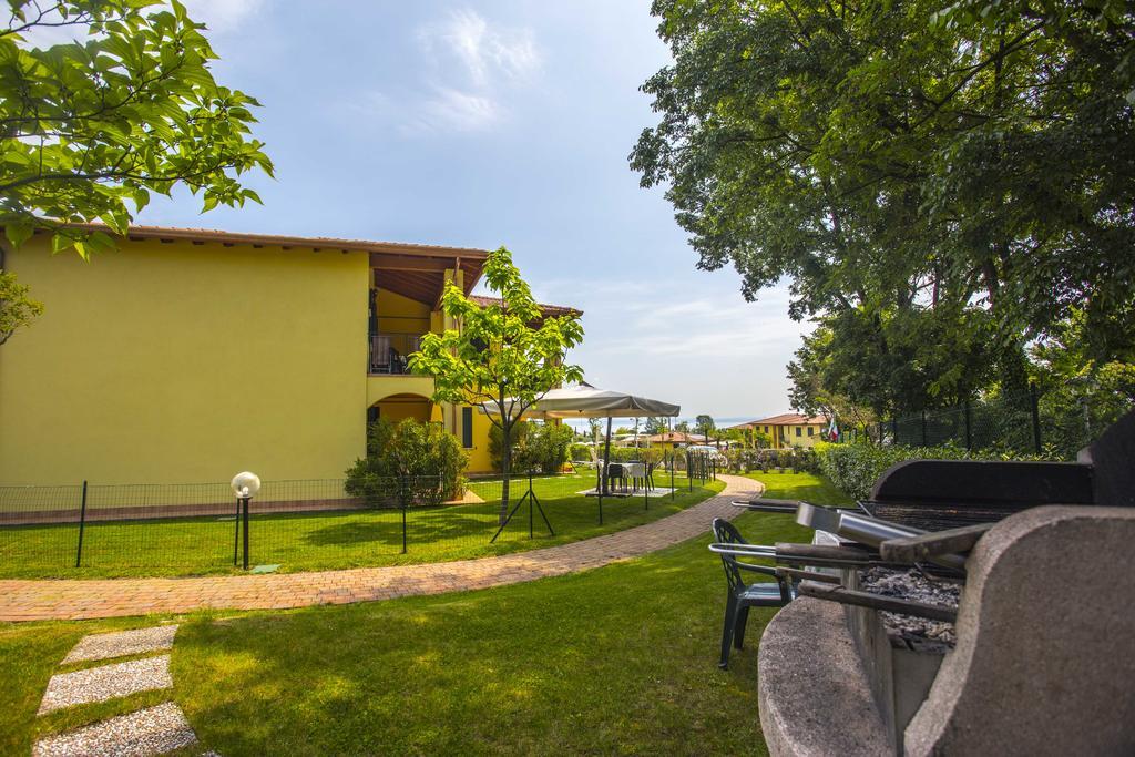 Residence Karina Moniga del Garda Ngoại thất bức ảnh
