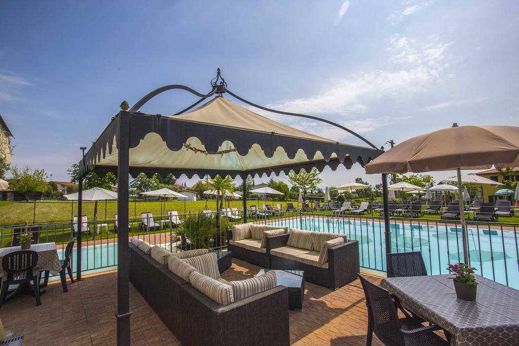 Residence Karina Moniga del Garda Ngoại thất bức ảnh