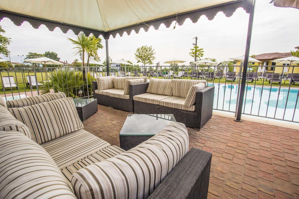 Residence Karina Moniga del Garda Ngoại thất bức ảnh