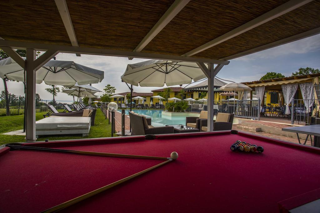 Residence Karina Moniga del Garda Ngoại thất bức ảnh