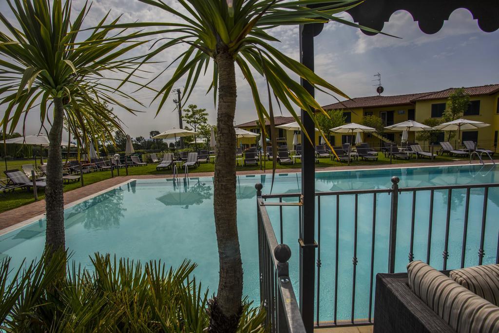 Residence Karina Moniga del Garda Ngoại thất bức ảnh
