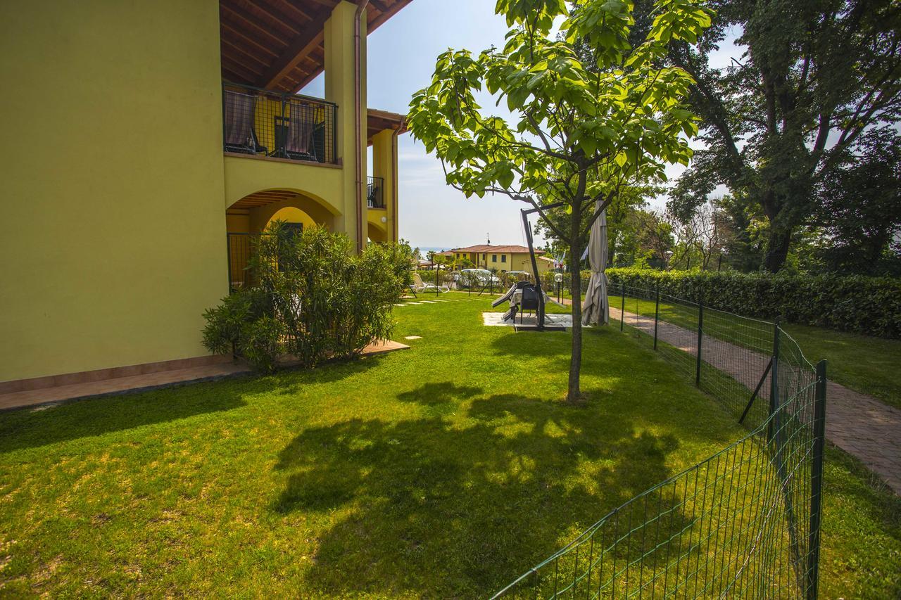 Residence Karina Moniga del Garda Ngoại thất bức ảnh