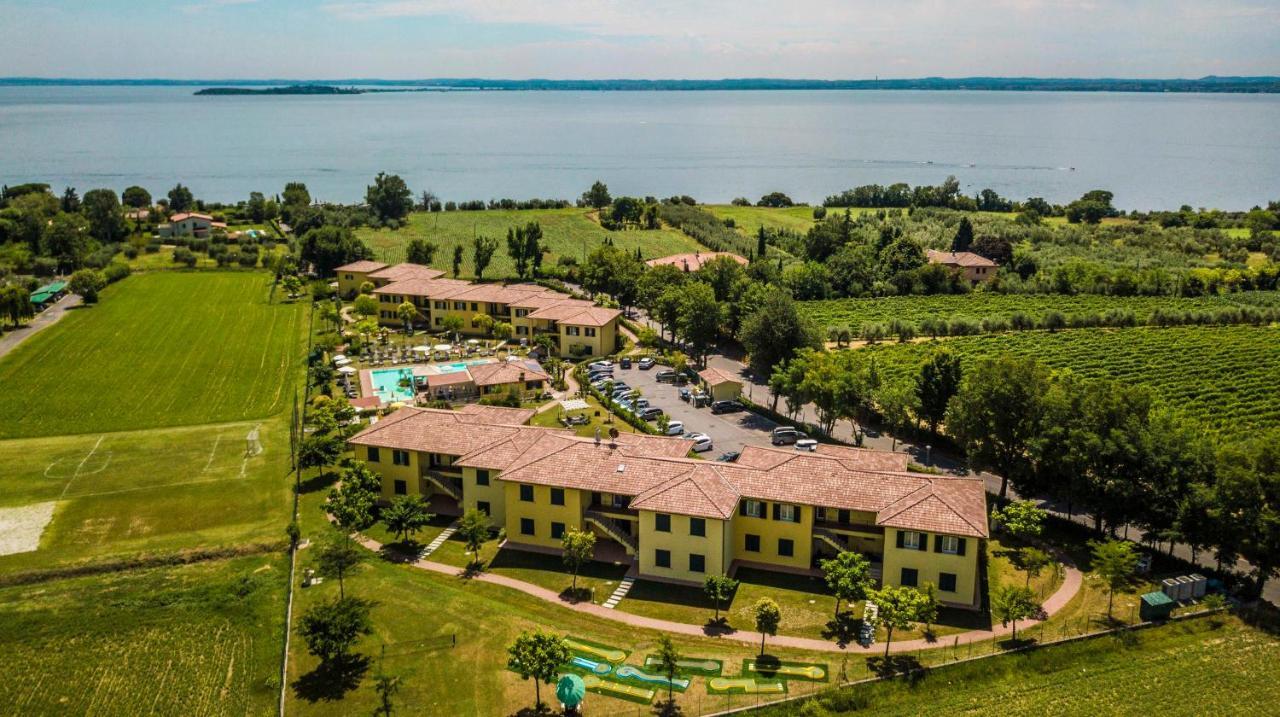 Residence Karina Moniga del Garda Ngoại thất bức ảnh