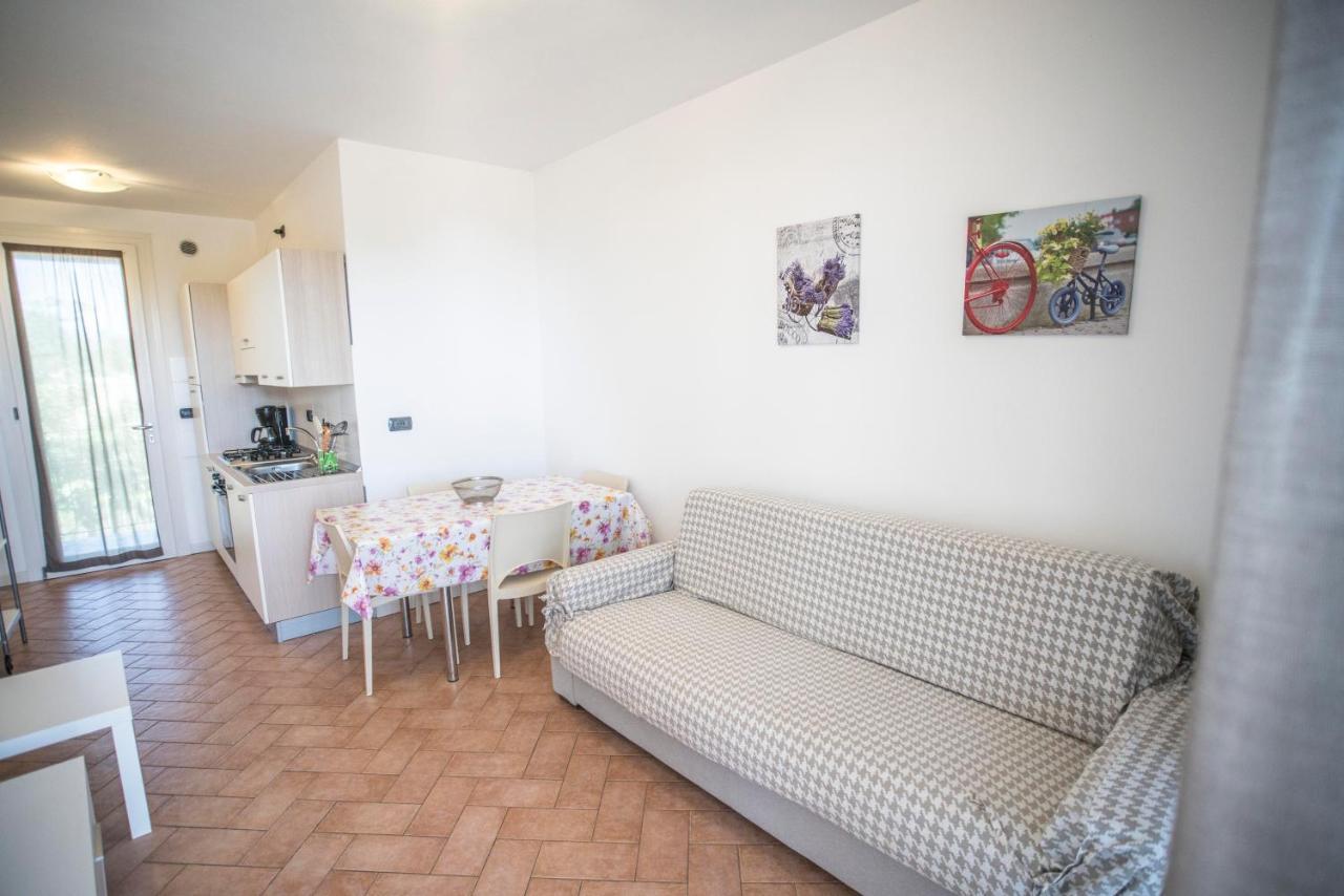 Residence Karina Moniga del Garda Ngoại thất bức ảnh
