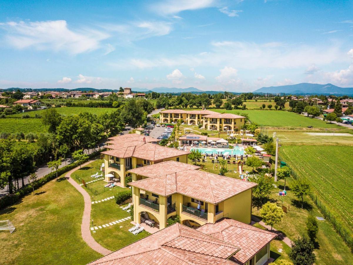 Residence Karina Moniga del Garda Ngoại thất bức ảnh