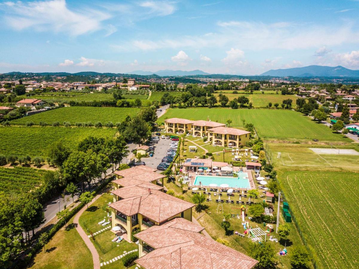 Residence Karina Moniga del Garda Ngoại thất bức ảnh