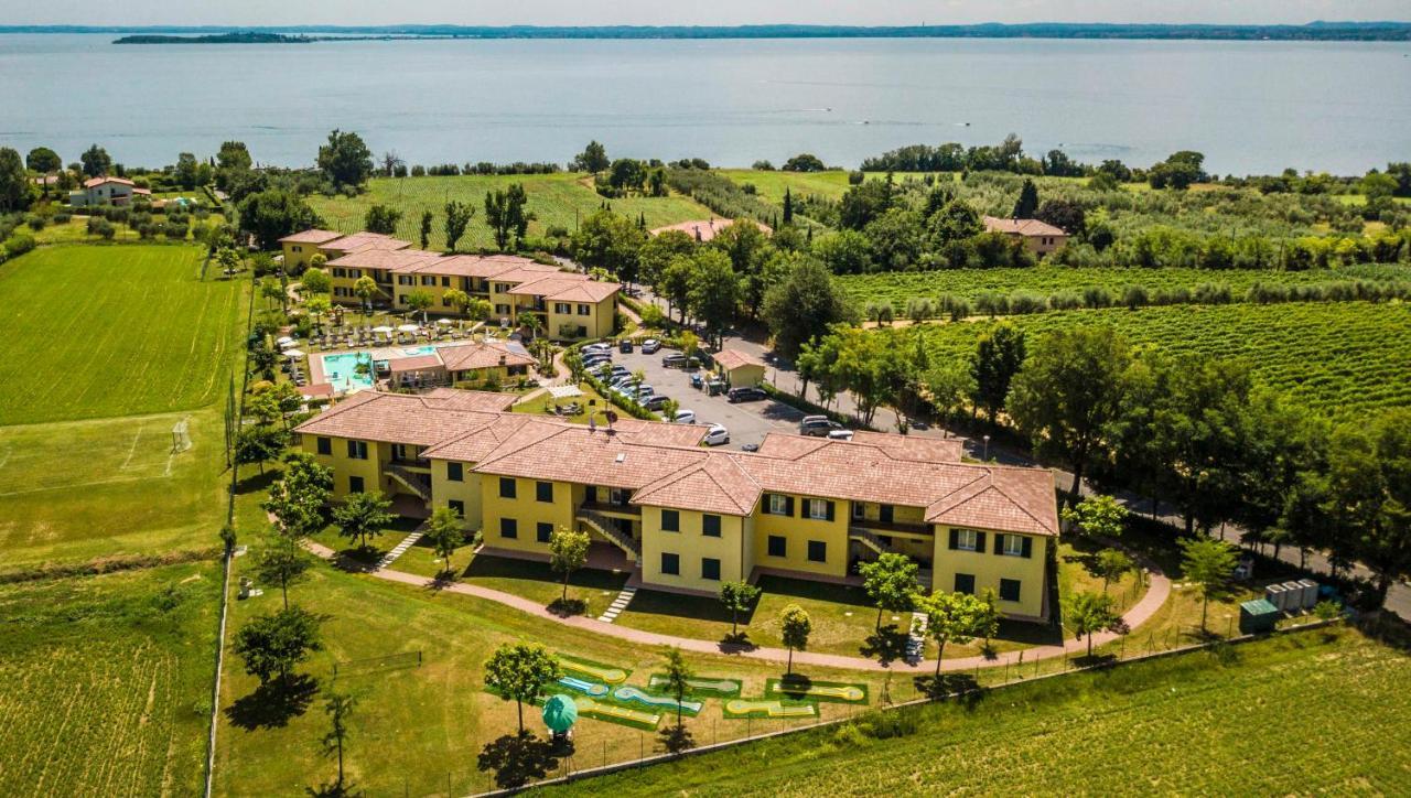 Residence Karina Moniga del Garda Ngoại thất bức ảnh