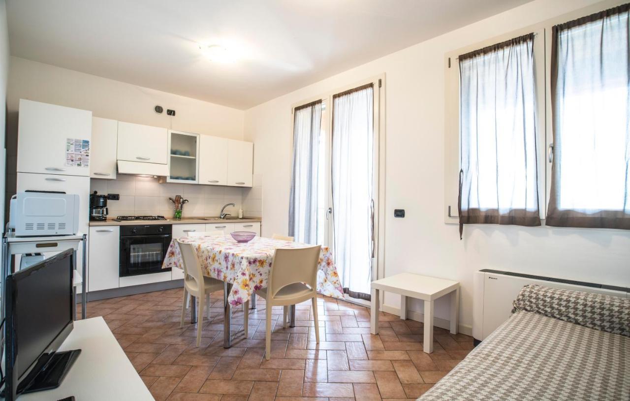 Residence Karina Moniga del Garda Ngoại thất bức ảnh