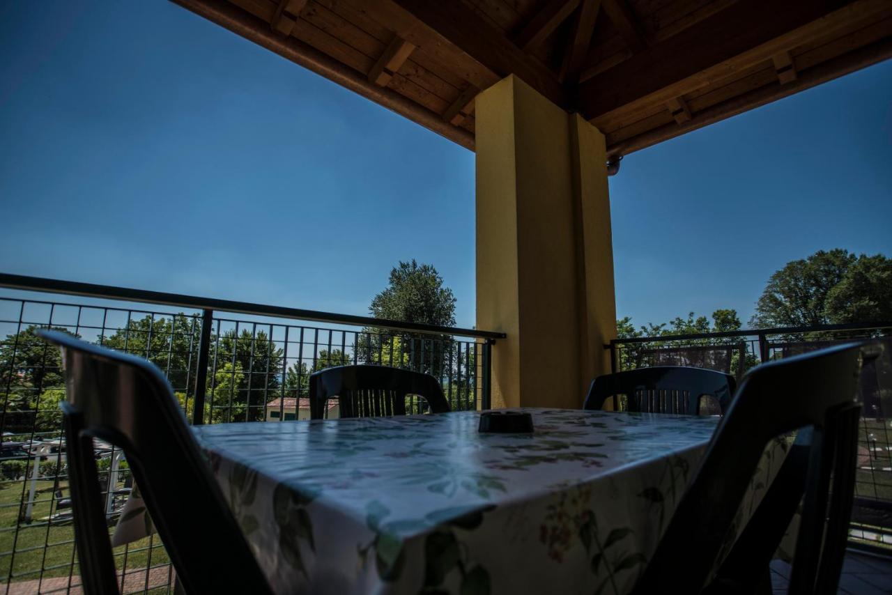 Residence Karina Moniga del Garda Ngoại thất bức ảnh