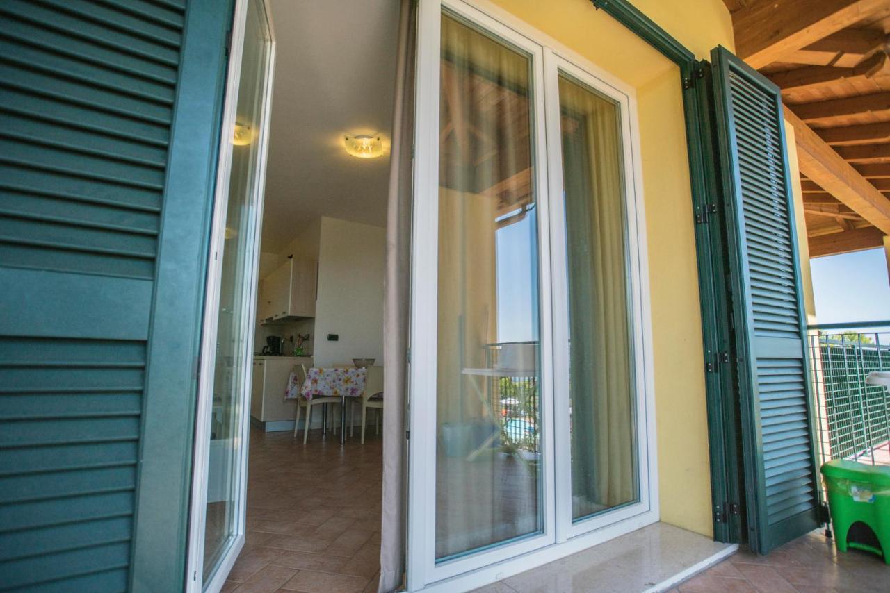 Residence Karina Moniga del Garda Ngoại thất bức ảnh